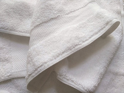 How many bed sheet sets and towels should you have?