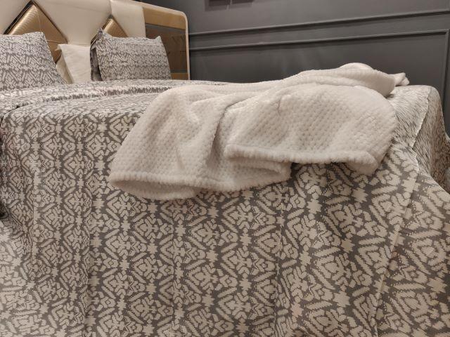 Which bed sheets are the best for your skin type?