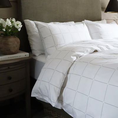 100% Organic Cotton Embroidery Bedsheet Set Of 4 - International Sizes