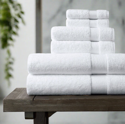 Amouve white towels